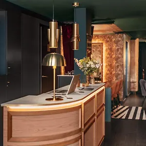 4* Hotel Snob