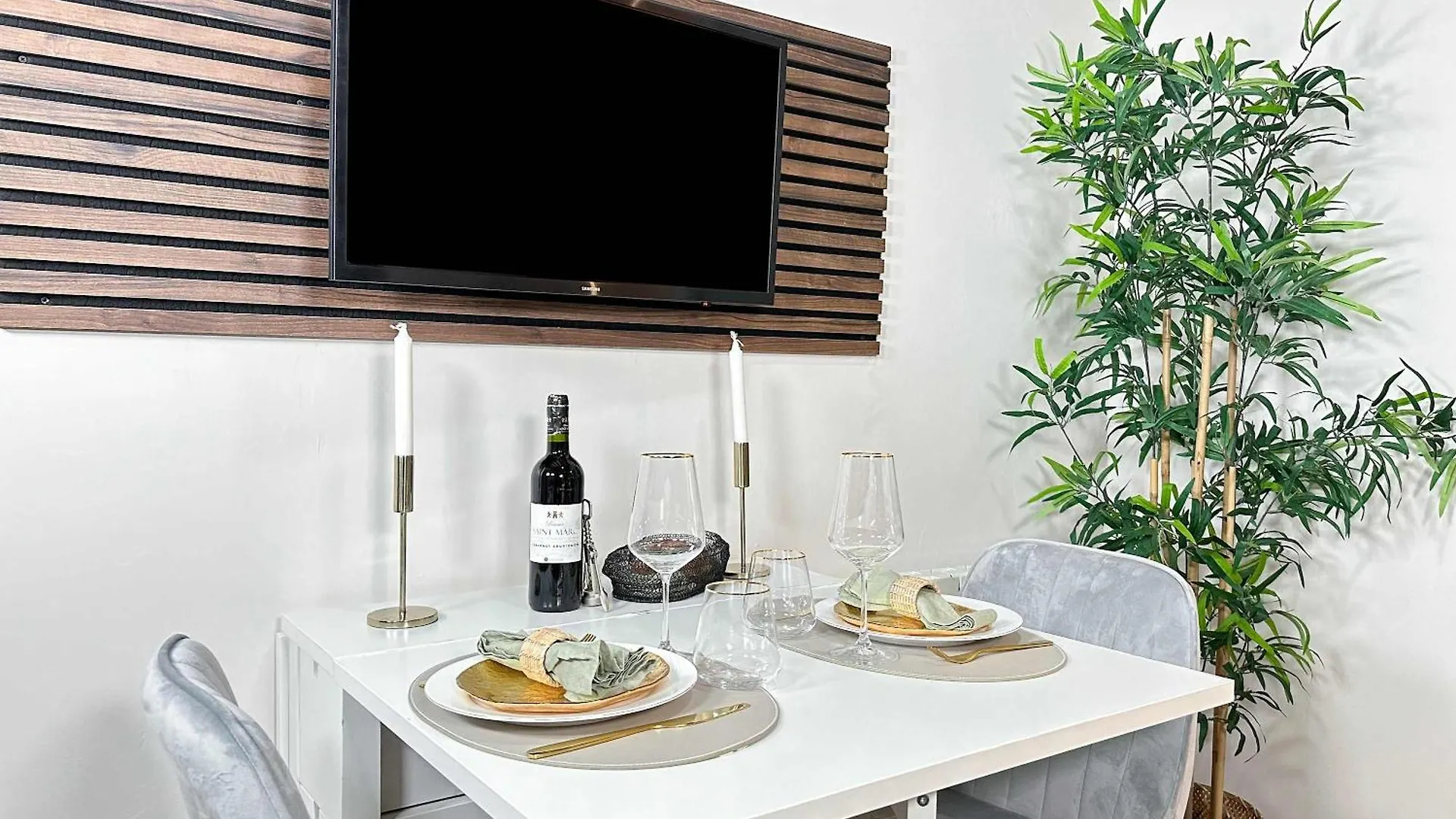 Apartment Charming Studio Near The Louvre Museum Paris France